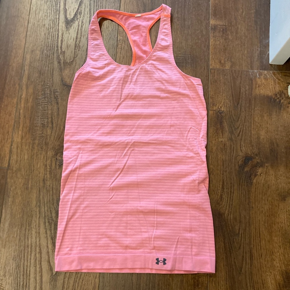under armour stretch tank size small
